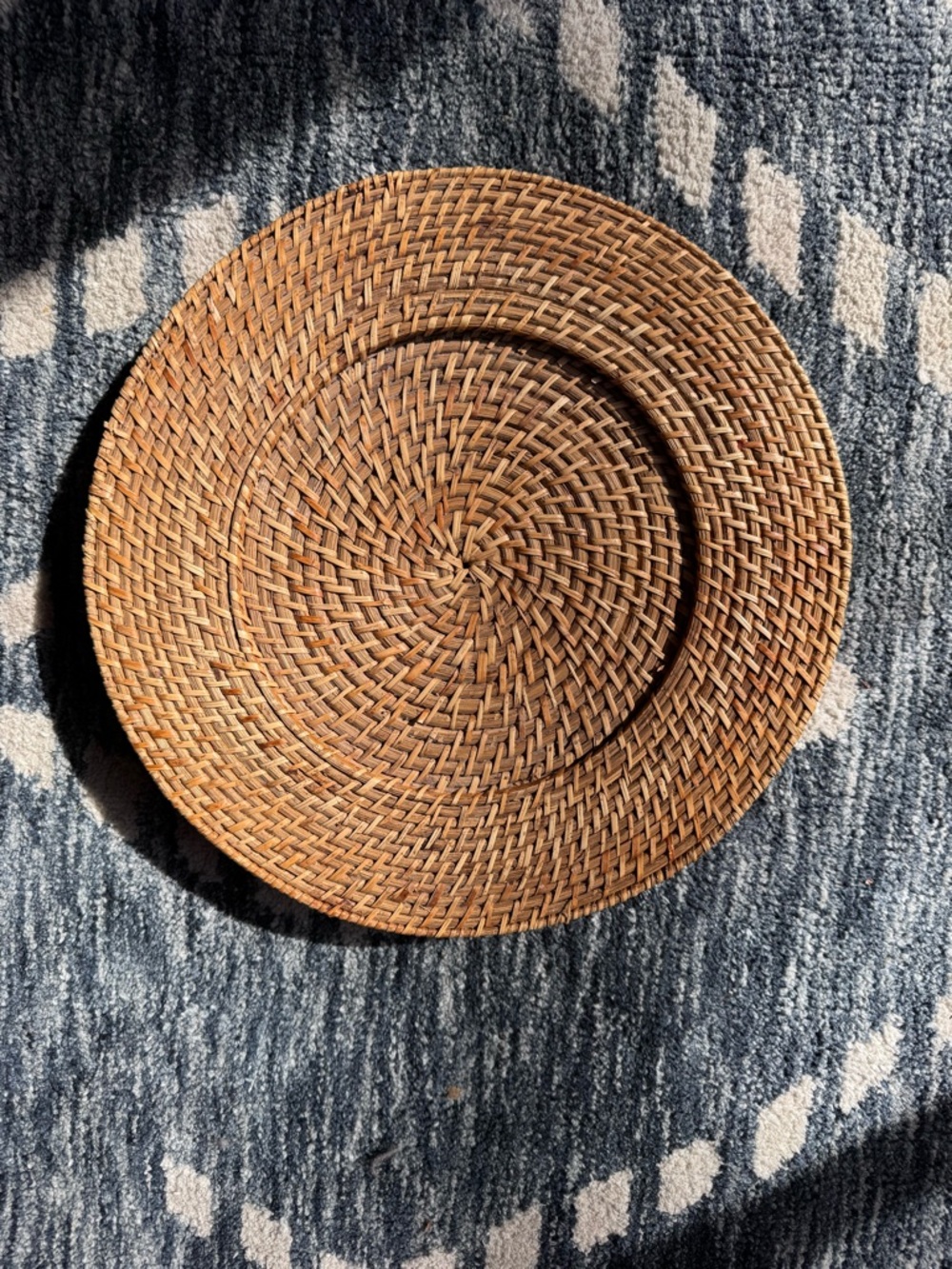 Set of 2 Woven Rattan Placemats Chargers 13.5” Boho Coastal Natural Round - Picture 3 of 12